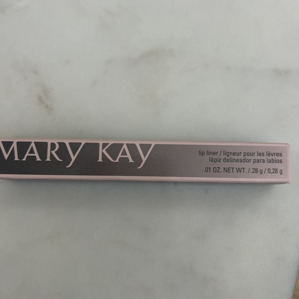 Mary Kay Twist Lip Liner Neutral #048445 Full Size New in Box Discontinued NOS